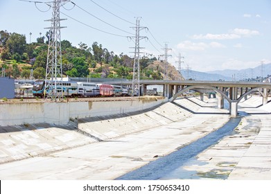 LOS ANGELES/CALIFORNIA - JUNE 3, 2020: Image Of The Los Angeles River Which Runs From San Fernando Valley To Long Beach And The Pacific Ocean. 
Los Angeles, California USA