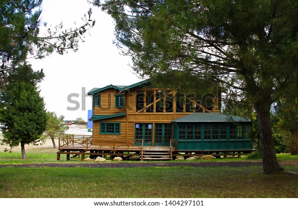 Los Angelescausa Oct 21 2016 Cabin Stock Photo Edit Now 1404297101