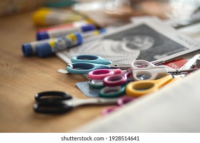 lots of scissors on the table