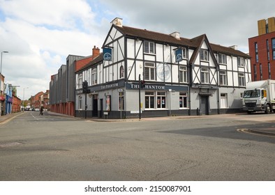 Loughborough, UK 04 25 2022 Pub On A Street Corner