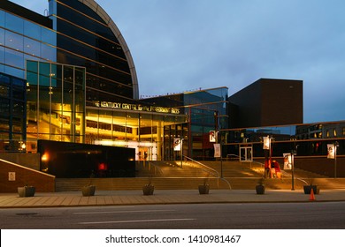 31 Pnc bank arts center Images, Stock Photos & Vectors | Shutterstock