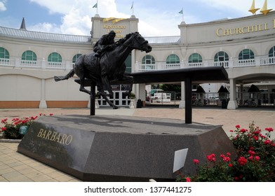 Louisville, Ky, May 27, 2016 Barbaro Horse Statue Outside The Front Entrance To Churchill Downs, Kentucky Derby Horse Racing Park