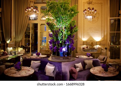 Lounge In Crillon Palace In Paris