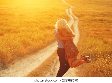 Love Couple In Love Romantic Road Summer Field Happy