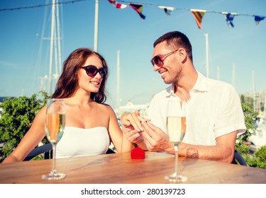 red straw dating