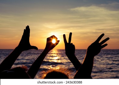 Love  Sign Language At The Sunset Time