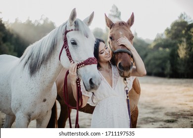 love story photoshoot with horses