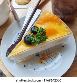 A Lovely Lemon Blueberry Cheesecake 