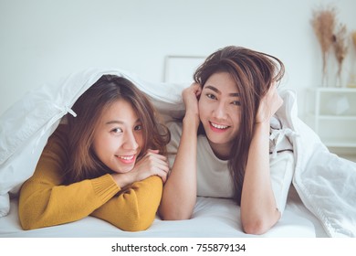Asia Lesbian Hot Wax