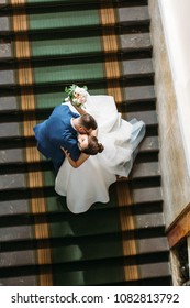 Lover's Grooms In The Old House Go Grand Staircase