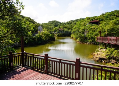 Lover's Lake Park In Keelung, Taiwan Is A Place Where Many People Come To Relax On Holidays.