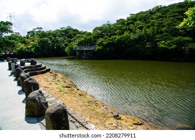 Lover's Lake Park In Keelung, Taiwan Is A Place Where Many People Come To Relax On Holidays.