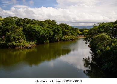 Lover's Lake Park In Keelung, Taiwan Is A Place Where Many People Come To Relax On Holidays.