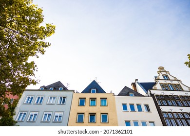 A low angle shot of a residential building in Koln, Germany