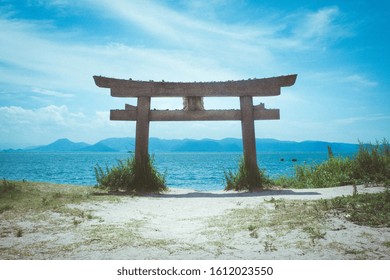 厳島神社 イラスト の写真素材 画像 写真 Shutterstock