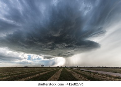 Low precipitation supercell in the US