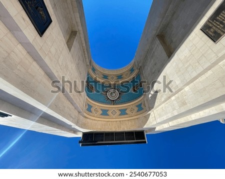 Similar – Foto Bild Pärchen sitzt Arm in Arm und genießt den Ausblick