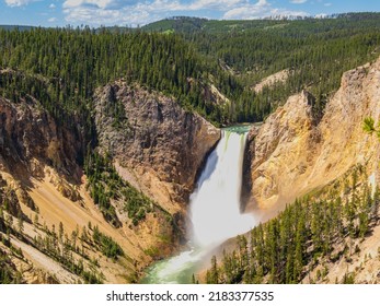 Lower Falls of the Yellowstone in Yellowstone National Park at Wyoming