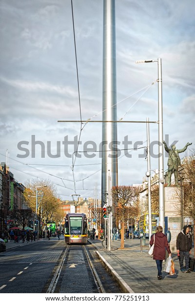 Luas cross city line, Dublin,\
Ireland, O\'connel street stop. The new tram line, connect the\
existing red and green lines, across Dublin city. December\
2017