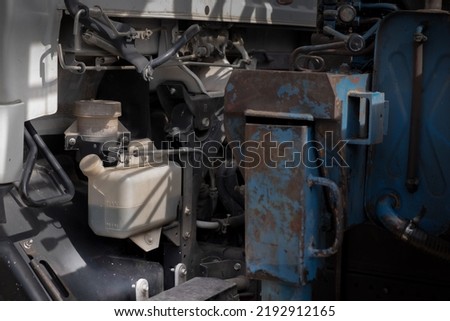 Lubricant gearbox of truck engines