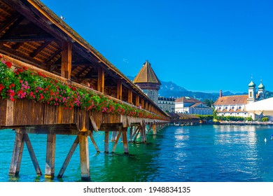 LUCERNE, SWITZERLAND, 8 AUGUST 2020: The Beautiful Landscape Of The Kapellbrücke Bridge