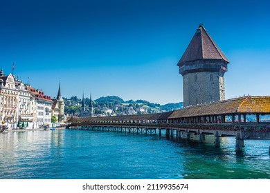 LUCERNE, SWITZERLAND, 8 AUGUST 2020: The Beautiful Landscape Of The Kapellbrücke Bridge