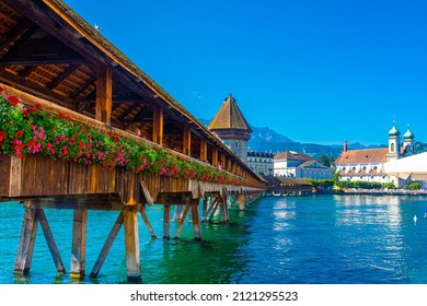 LUCERNE, SWITZERLAND, 8 AUGUST 2020: The Beautiful Landscape Of The Kapellbrücke Bridge