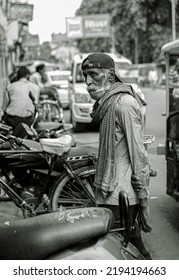 Lucknow, India-15 August 2022 - I Took This Picture On Independence Day When I Was Leaving The House To Go Out I Saw This Old Man, The Banding Of Poverty And Unemployment Is Clearly Visible In His Eye