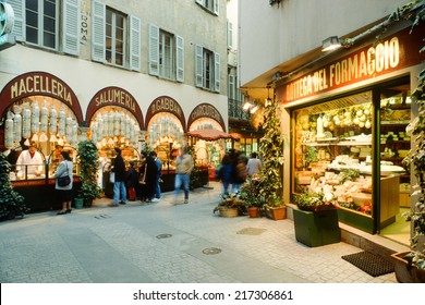 Lugano, Switzerland - 13  September 2014: People Buying Food At The Town Center Of Lugano On The Italian Part Of Switzerland