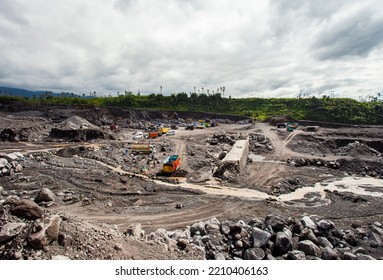 504 Indonesian Tractor Images, Stock Photos & Vectors | Shutterstock