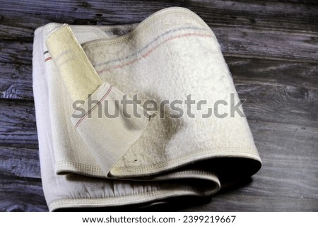 lumbosacral support to mid and lower back, vertebrae support relieves the lower back pain in case of injuries, sprains of ligaments and muscles, disc prolapse, herniation of disc, fatigue, back belt