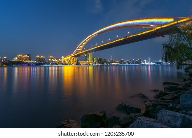 Lupu Bridge Night