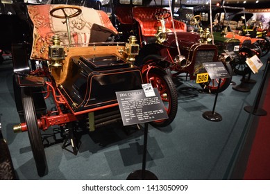 Luray, Virginia, United States: May 26th, 2019: Car And Carriage Caravan Museum In Luray, It Features Antique & Vintage Cars, Including An 1892 Mercedes-Benz & A 1908 Baker Electric.