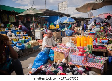 Lusaka, Soweto Market, Zambia, 01th May 2021, African Vendors Street Market, Poor African Economy, Zambian Real People Business, Zambian Town Sellers,