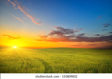 565,858 Sunrise green field Images, Stock Photos & Vectors | Shutterstock