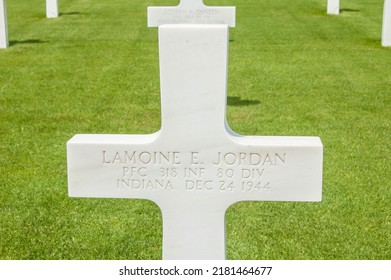 LUXEMBOURG - 18 June 2022: Closeup Of Headstone At Luxembourg American Cemetary And Memorial In Luxembourg, Europe