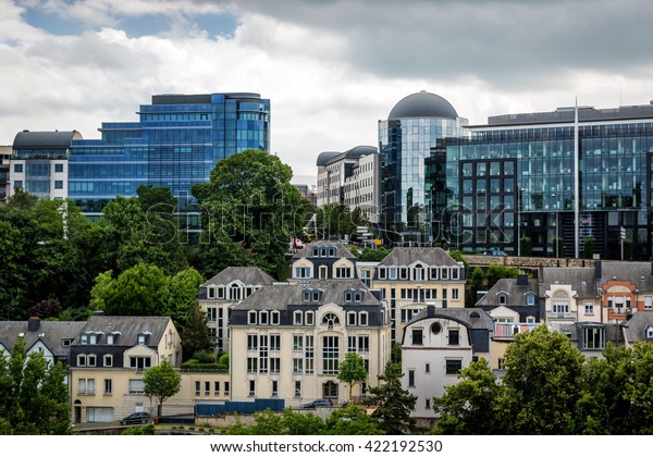 Suchen Sie Nach Luxemburg Stadt Am Bewolkten Tag Stockbildern In Hd Und Millionen Weiteren Lizenzfreien Stockfotos Illustrationen Und Vektorgrafiken In Der Shutterstock Kollektion Jeden Tag Werden Tausende Neue Hochwertige Bilder Hinzugefugt