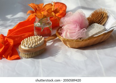 Luxuary Spa Bath Products, Wooden Massage Body Brush, Towel, Flatlay, Top View 