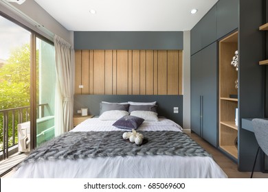 Wohnung Unordentlich Stockfotos Bilder Und Fotografie Shutterstock