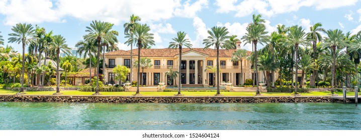 Luxurious mansion in Miami Beach, florida, USA