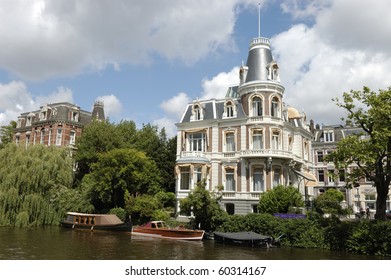 Luxurious Mansion On Amsterdam Canal.