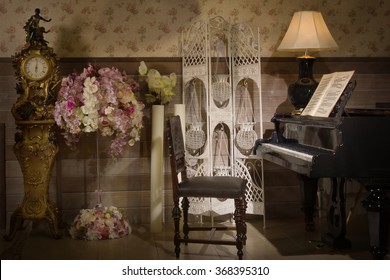 The Luxurious Vintage Interior With Old Piano
