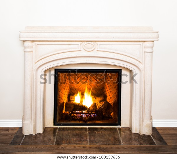 Luxurioser Weisser Marmor Kamin Details Und Stockfoto Jetzt Bearbeiten 180159656