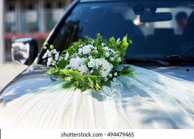 Luxury Beautiful Wedding Car Decorated With Flowers