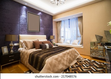 Luxury Bedroom With Nice Decoration