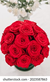 Luxury bouquet made of red roses in flower shop Valentines Bouquet of red roses Mother´s day present, mother´s day flowers, wedding flower roses, red roses in flowerbox arrnagements