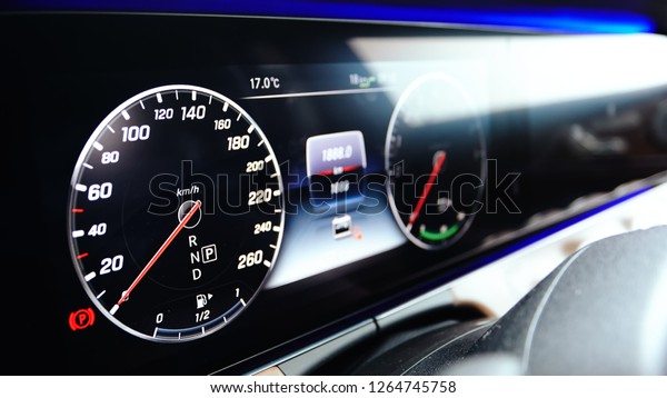 The luxury\
car dashboard. The Modern\
technology