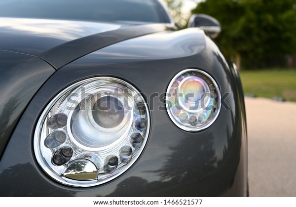 Luxury car front lights -\
picture