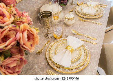 Luxury Classic Dining Marble Table In Western Style