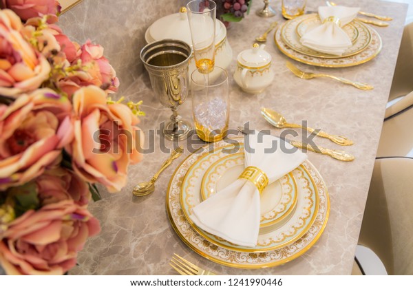 Luxury classic dining marble table in western style